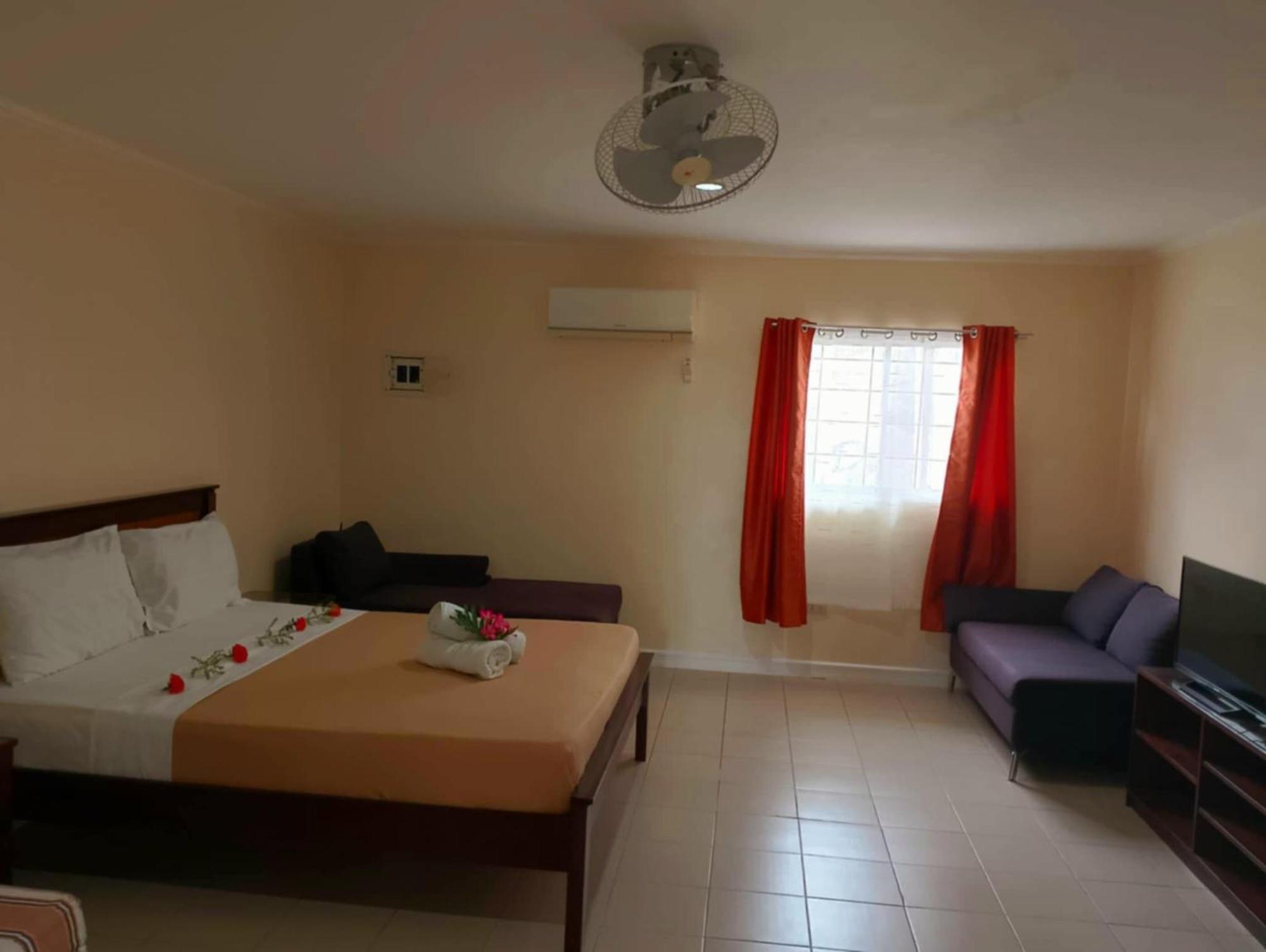 Villa Del Pueblo Inn ปางเลา ภายนอก รูปภาพ